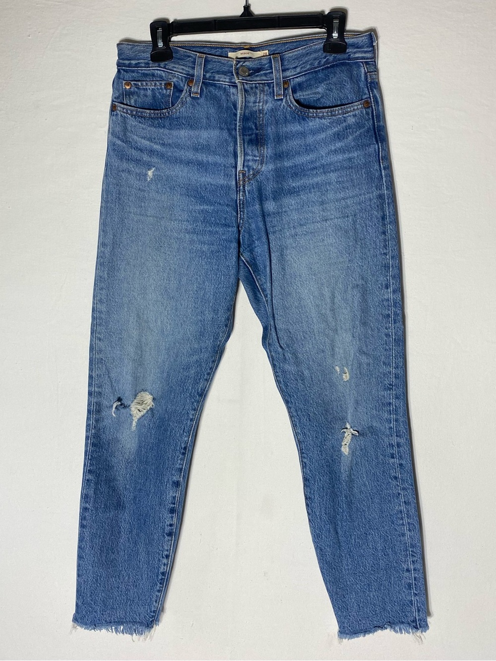 Levis Wedgie Icon Fit High Rise Medium Wash Distressed Raw Hem Jeans 28